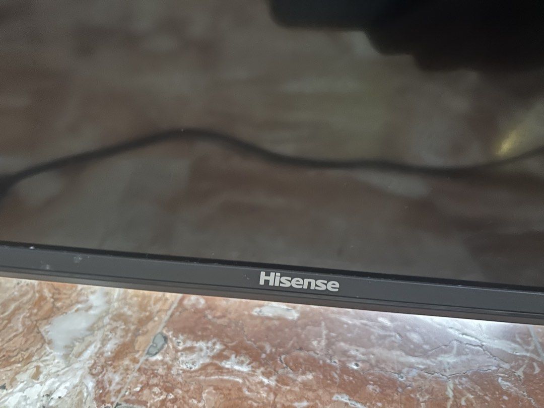 Hisense 32" TV Model 32A4N (Category: TV) located in Mandaluyong City. Submitted by _shine (Listing ID 1461129070, Image 2). Description: - Hisense 32-inch TV (Model 32A4N) - Perfect size for bedrooms, dorms, or small living areas - Connectivity: HDMI, USB, AV, Antenna ports - Power: 100-240V, 50/60Hz, 50W consumption.