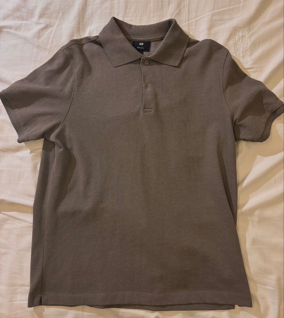 H&M - Sage Green Polo Shirt (Category: Tshirts & Polo Shirts ) located in Manila. Submitted by zeusyyy (Listing ID 1461279507, Image 1). Description: .