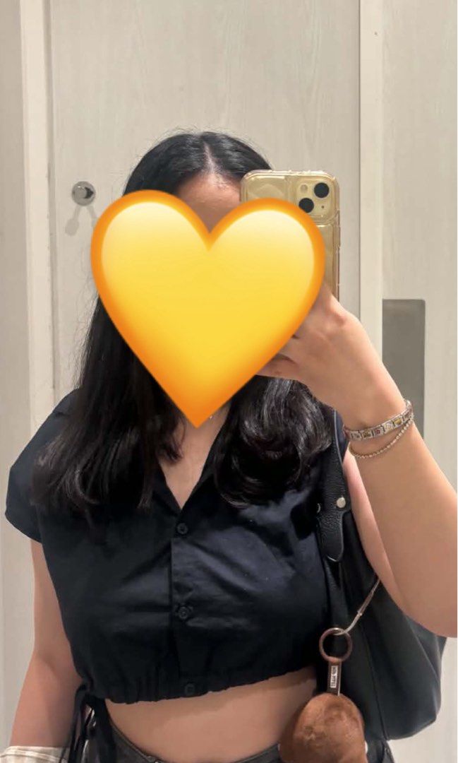 H&M Black Cropped Button-Up Shirt (Category: Shirts) located in Magalang. Submitted by mvenetri (Listing ID 1461263931, Image 1). Description: - H&M Black Cropped Button-Up Shirt - Size S, but super cropped so might be best for xs-s girlies - Used only a few times.