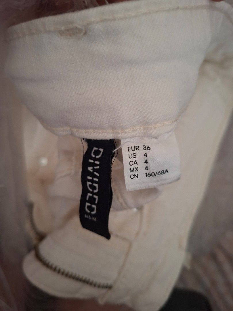 H&M White Flare Pants (Category: Jeans) located in Cavite. Submitted by mikamikah (Listing ID 1461175461, Image 2). Description: .