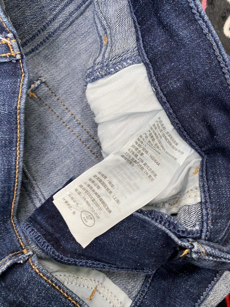 HOLLISTER SHORTS (Category: Shorts) located in Cebu City. Submitted by arsenyong (Listing ID 1461256750, Image 3). Description: Waist:26-28 Length :11 Hem :9 Excellent.