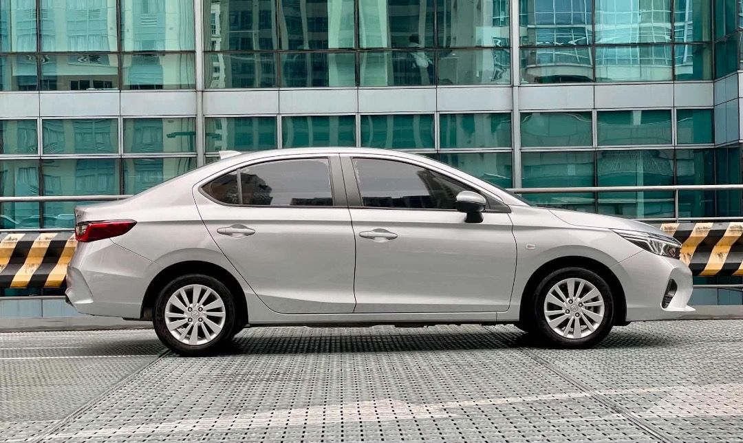 Honda City 1.5 S Auto (Category: Used Cars) located in Makati City. Submitted by allcarsbymissjun (Listing ID 1461135271, Image 3). Description: 2025 HONDA CITY 1.5 S Gas Automatic* 🚗*Mileage : 15K only!* 🔢Plate No. : NKS3413 🌈Body Color : Silver Met. *Cash Price - Php 758,000.-* *Option 1:* ALL-IN Low Downpayment *CASH OUT: P 69K* (chattel fee and insurance included) *Monthly Amortization* 5 years : Php 22,608.- 4 years : Php 25,504.- 3 years