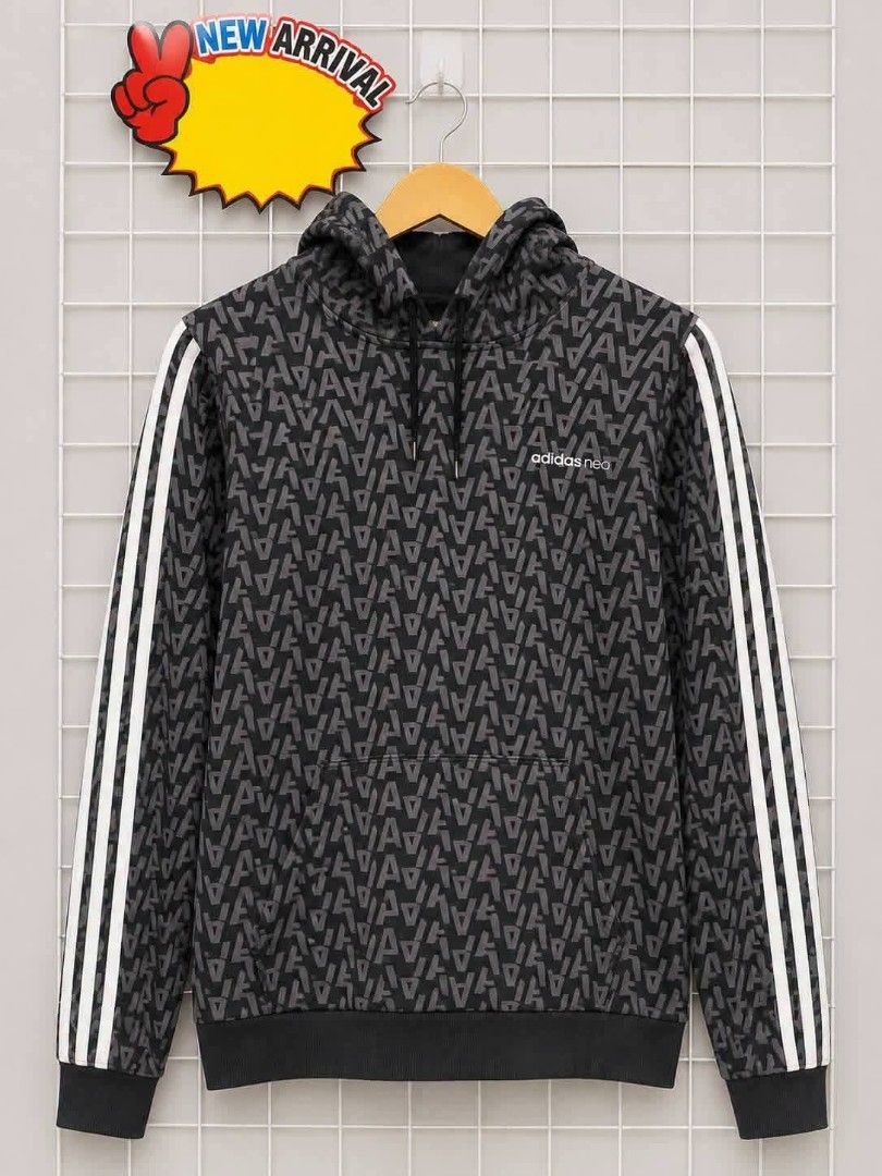 Hoodie Jacket (Category: Coats, Jackets and Outerwear) located in Bulacan. Submitted by ukaybrandedshop (Listing ID 1461147881, Image 2). Description: Bago Bago pa yan walang issue gagamitin mo nalang pm na...