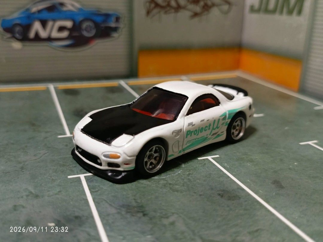 Hotwheels rx7 (Category: Vehicle & Diecast Models) located in Batangas. Submitted by ranran4812 (Listing ID 1461232149, Image 1). Description: .