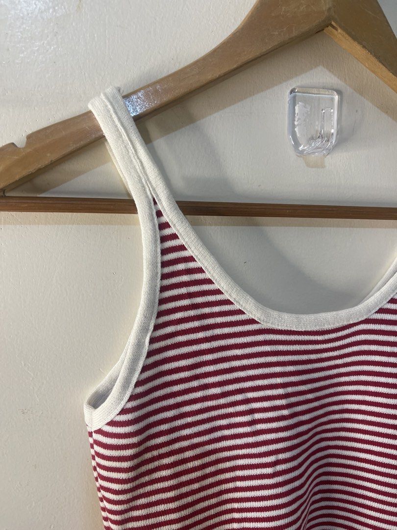 HQ Knit white-red stripes top S/m (Category: Sleeveless) located in Baguio. Submitted by buyforless_2600 (Listing ID 1461262546, Image 2). Description: .
