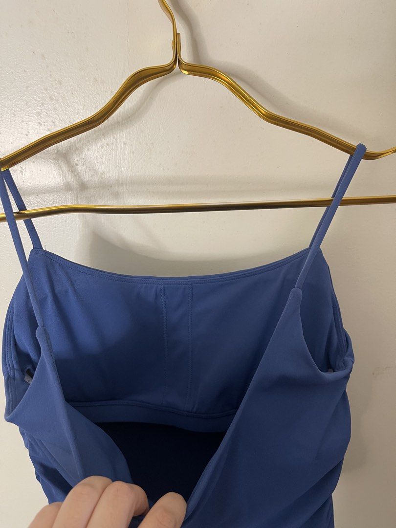 HQ vibrant blue cropped tank top M (Category: Activewear) located in Baguio. Submitted by affordaprice_2600baguio (Listing ID 1461117583, Image 3). Description: .
