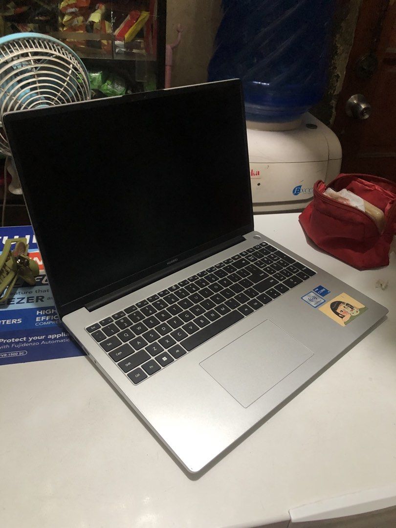 Huawei Matebook D16 (2024) UnderWarranty (Category: Laptops & Notebooks) located in Cebu City. Submitted by leinnie036 (Listing ID 1461203211, Image 3). Description: ( Warranty until April 1 2027 ✅ with two-way delivery (no walk in to get this laptop parts changed for free) hassle free ) 📌 : 16-inch display | 180° lay-flat hinge Processor: 12th Gen Intel(R) Core(TM) i5-12450H (2.00 GHz) RAM: 8GB DDR4 Storage: 512GB (477GB usable) 128MB Graphics 