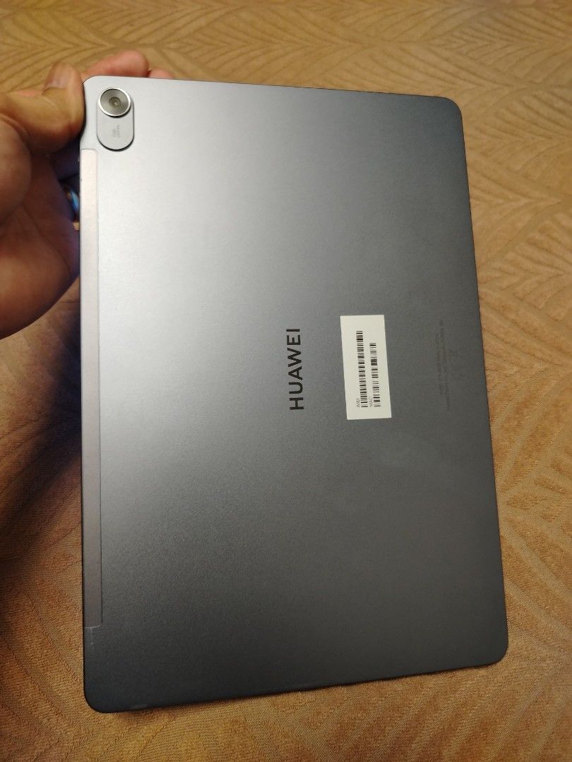 Huawei MatePad 11.5" w/Simslot (Category: Android) located in Las Pinas. Submitted by PJ.R. (Listing ID 1461172117, Image 1). Description: Huawei MatePad 11.5 inch tablet Sale 12k or Swap sa may Add - with Sim Slot - 128 GB total storage - 6 GB RAM - Powered by Qualcomm Snapdragon 7 Gen 1 - Ideal for work and play Unit and Charger Only Dm sa interesado.