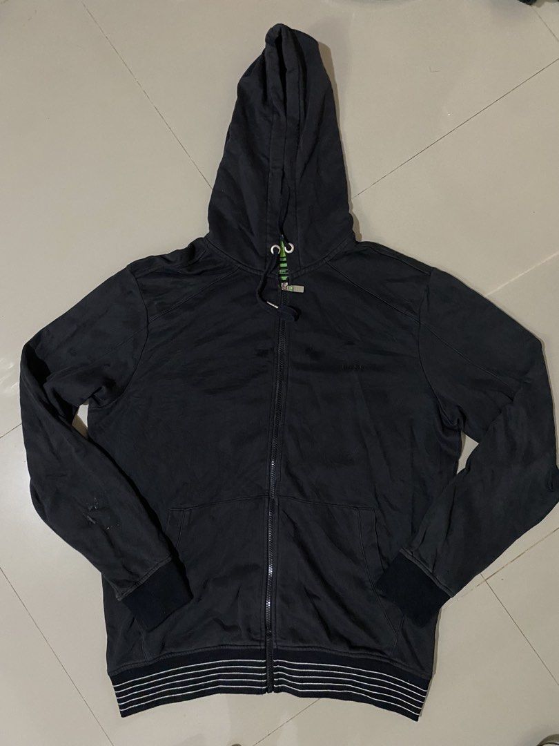 Hugo boss (Category: Coats, Jackets and Outerwear) located in Tagum. Submitted by kensemblan35155 (Listing ID 1461208712, Image 1). Description: .