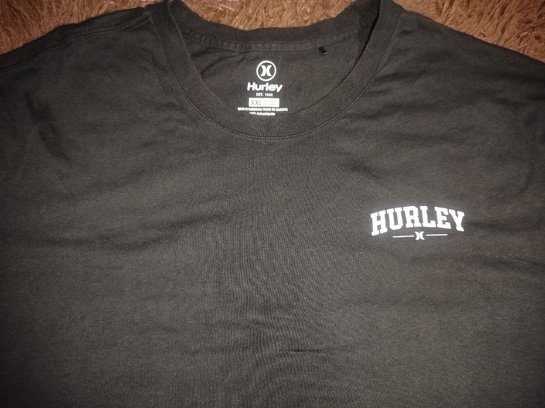 Hurley Longsleeve (Category: Tshirts & Polo Shirts ) located in San Juan City. Submitted by reddvelasquez4298 (Listing ID 1461239932, Image 2). Description: Hurley Longsleeve Size XXL 24.5 Width 31 Length Good Condition No issues 450 pesos DM.