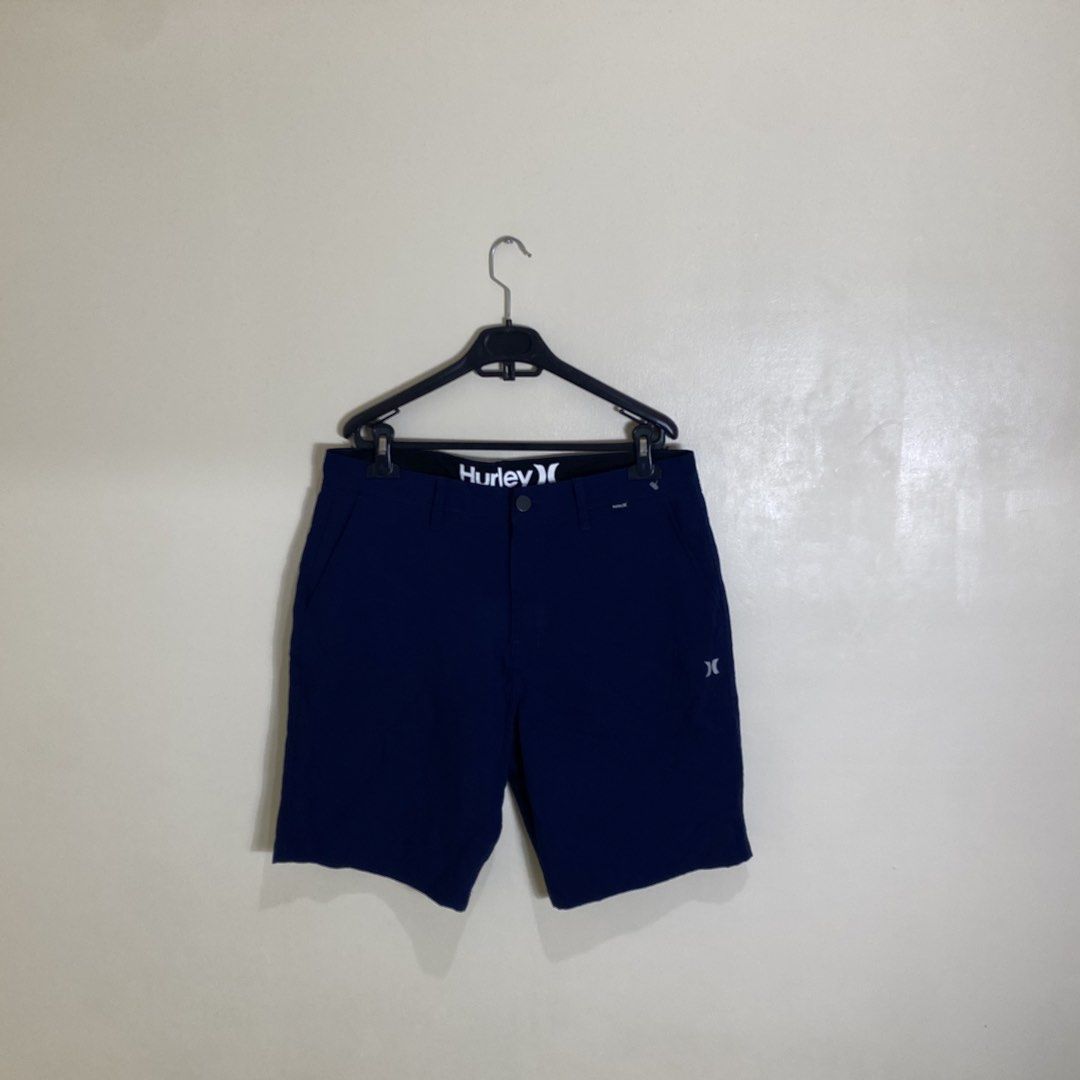 Hurley Navy Blue Shorts Size 34 (Category: Shorts) located in Manila. Submitted by carbertjakosalem (Listing ID 1461311118, Image 1). Description: - Navy blue Hurley shorts - Size 34 - Hurley logo on leg and waistband - Made in Bangladesh - Ideal for casual wear or sports.