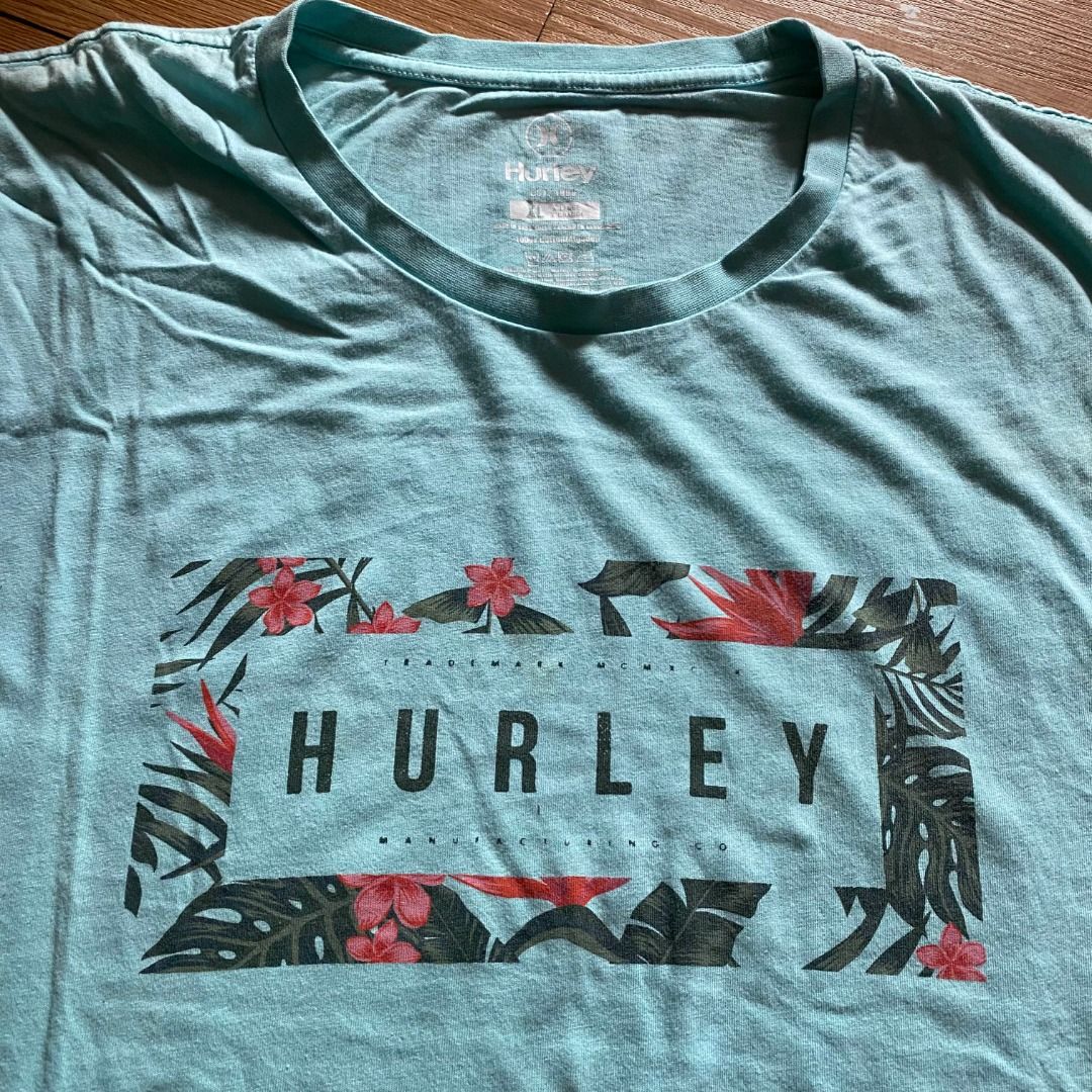 HURLEY SURF TEE FREE SHIPPING (Category: Tshirts & Polo Shirts ) located in Mabalacat. Submitted by gotthemgems (Listing ID 1461319490, Image 2). Description: Hurley 24.5W 30L - ₱225 - best fit Adult XL ✅ Manage your expectations, color may vary due to lighting ✅ No Major Flaws, unless stated ✅ Visible flaws are captured, check all pics ✅ FREE SHIPPING LOCALLY VIA JNT ✅ No rush shipping (1-2 days before shipment) ✅ All will be washed before shipp
