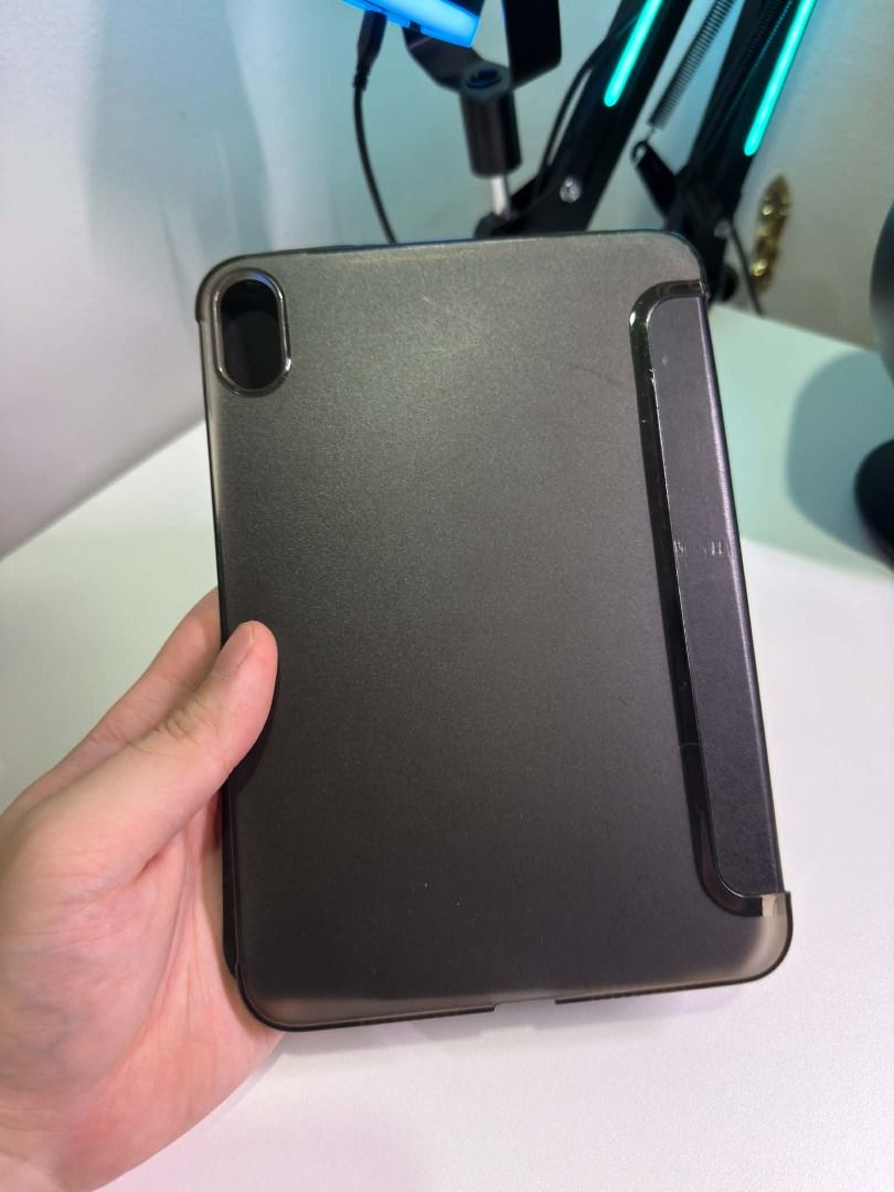 iPad Mini 7 | Spigen Liquid Air Folio (Category: iPad) located in Makati City. Submitted by rs_listings (Listing ID 1461237567, Image 2). Description: SPIGEN Liquid Air Folio for iPad Mini 7 Condition: Like new Condition Notes: Slight patina on the vegan leather, doesn't affect protection Included: ❌none Reason for Selling: Not using anymore Negotiable Payment first or payment upon pick of rider **RETURN POLICY** All items are sold as described. 