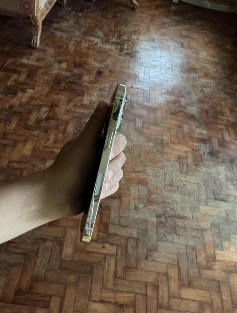 Iphone 13 Pro 128Gb (Category: iPhone 13 Series) located in Cebu City. Submitted by stzyron (Listing ID 1461137868, Image 3). Description: - 128gb - Safe to reset - Factory unlocked - Open to any sim - Great Performing Camera - 76bh - Still very smooth overall -No hidden issues whatsoever ‼️RUSH NEGO SA MAKA GET DAYON‼️ 📍Cebu City MEET UPS OR MAKA DELIVER RA IF WITHIN CEBU CITY.