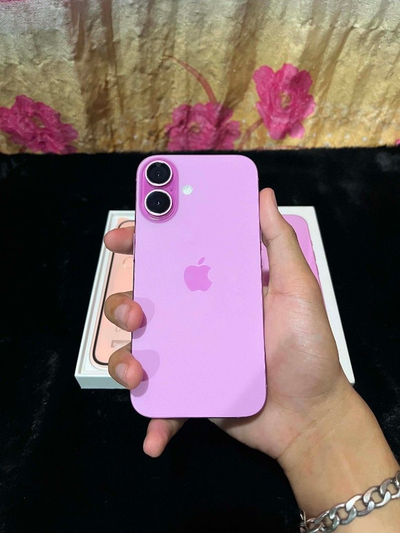 IPHONE 16 (Category: iPhone 16 Series) located in Silang. Submitted by appleflips (Listing ID 1461299540, Image 2). Description: Sale or Trade? Details: - iPhone 16 | Vibrant Pink - 128gb (Storage Capacity) - 100% bh (206cc) - Warranty: October 2 2026 - Anysim (Tm, Globe, Smart, Sun, Tnt, Gomo, Dito) - 100% Original Parts Inclusions: - Unit, Cases, Original Box Noted: Pristine condition, Lady Owned, Brandnew Condition Meetup, Pickup & LBC only!.