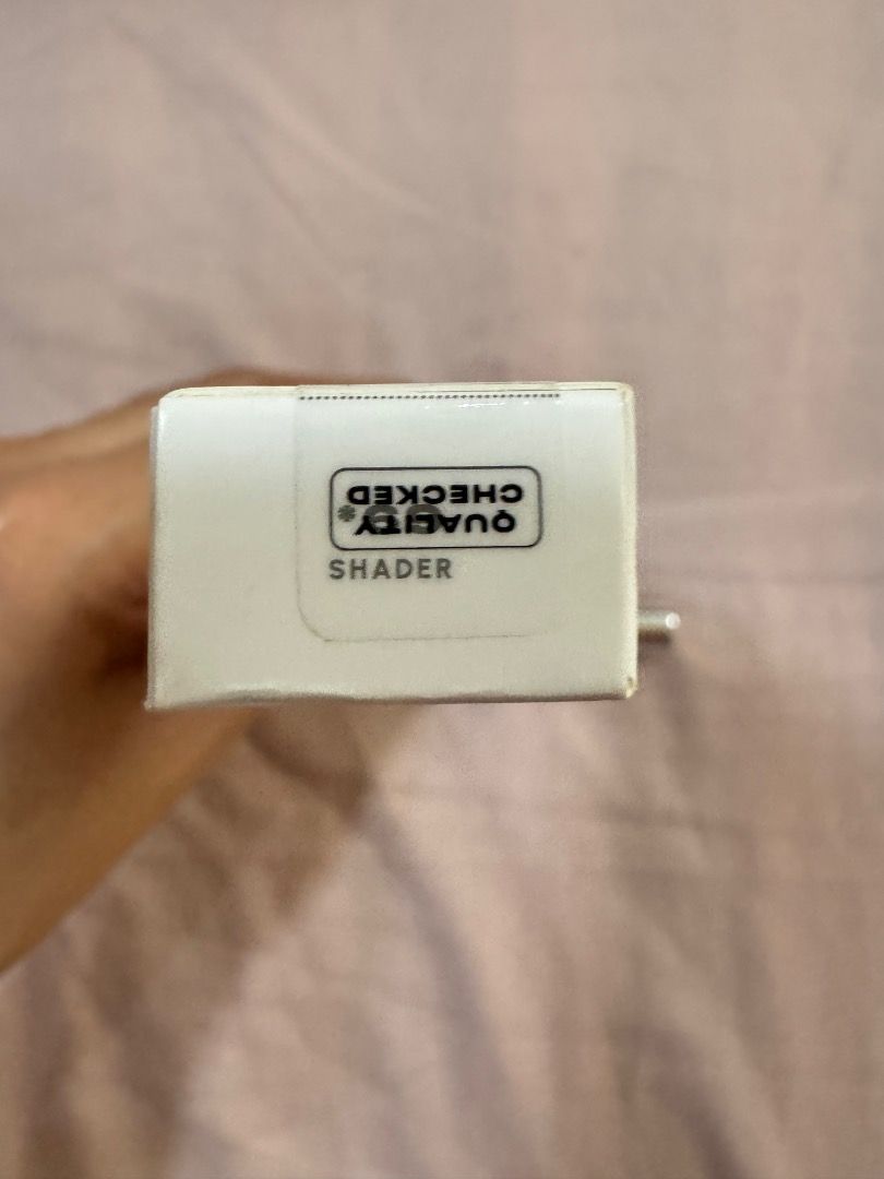 Issy Lip Bait in the shade *69 (Category: Makeup) located in Cebu City. Submitted by eama197 (Listing ID 1461149656, Image 3). Description: Issy Lip Bait in the shade *69 Only swatched ONCE. RFS: shade doesnt suit me.