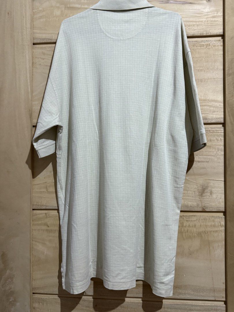 IZOD TEXTURED GRID POLO SHIRT (Category: Tshirts & Polo Shirts ) located in Calapan. Submitted by shop_storeal (Listing ID 1461127910, Image 2). Description: IZOD TEXTURED GRID POLO SHIRT Color: Cream / Light Beige / Off-White Size: XL (Relaxed Fit) Dimes: 30 front, 32 back, 25W Brand: IZOD • Condition: Great pre-loved condition! Clean, soft, and comfortable. • Price is negotiable! Open to reasonable offers. 📦 Shipping & Delivery: • Shipping via