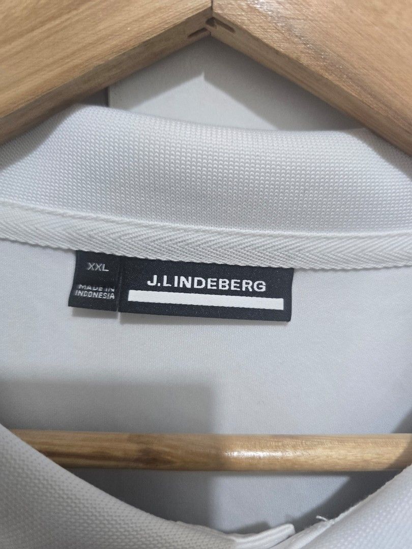 J Linderberg Polo shirt (Category: Tshirts & Polo Shirts ) located in Quezon City. Submitted by thelegallabel (Listing ID 1461133753, Image 2). Description: Item is Authentic ✅️ Size: XXL Rfs: Decluterring and lost a few pounds.