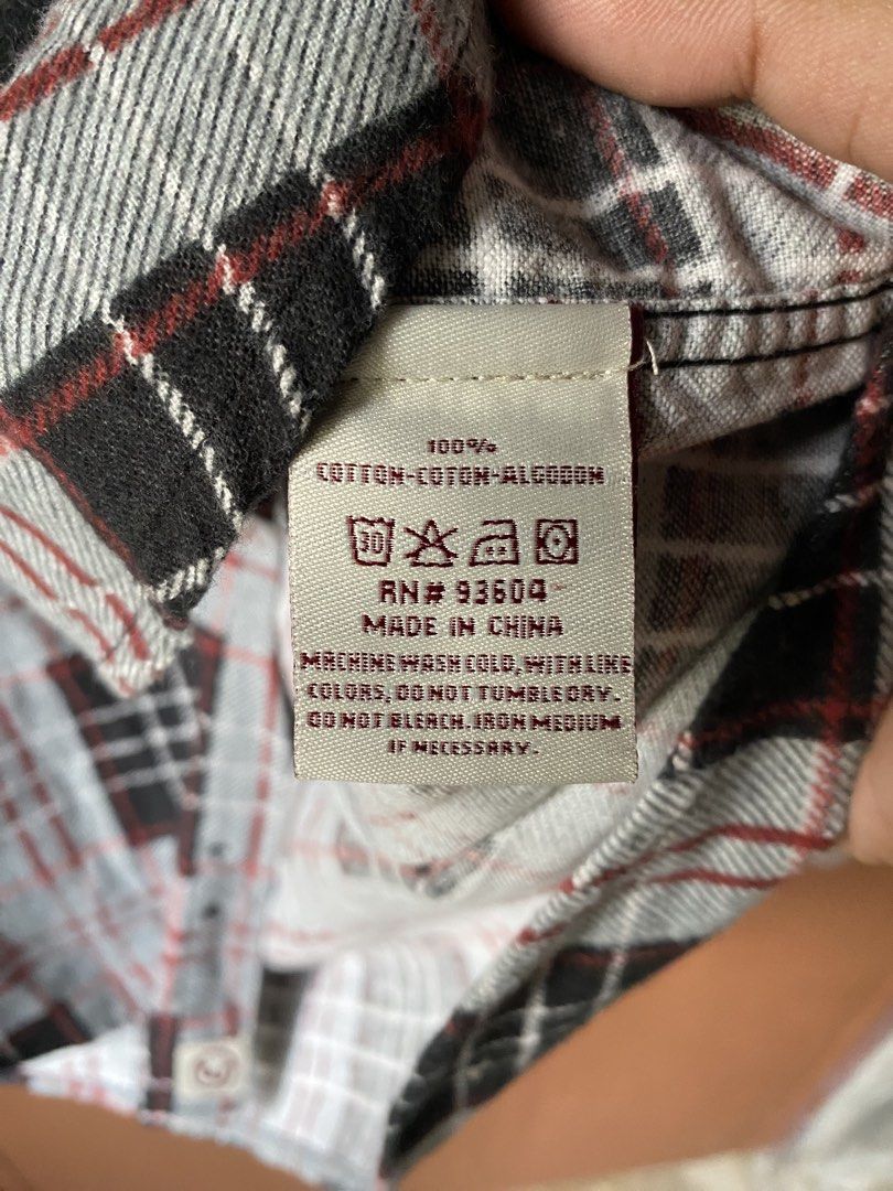 JNCO (Category: Tshirts & Polo Shirts ) located in Bolinao. Submitted by sijithrift (Listing ID 1461253983, Image 3). Description: JNCO FLANNEL COTTON.