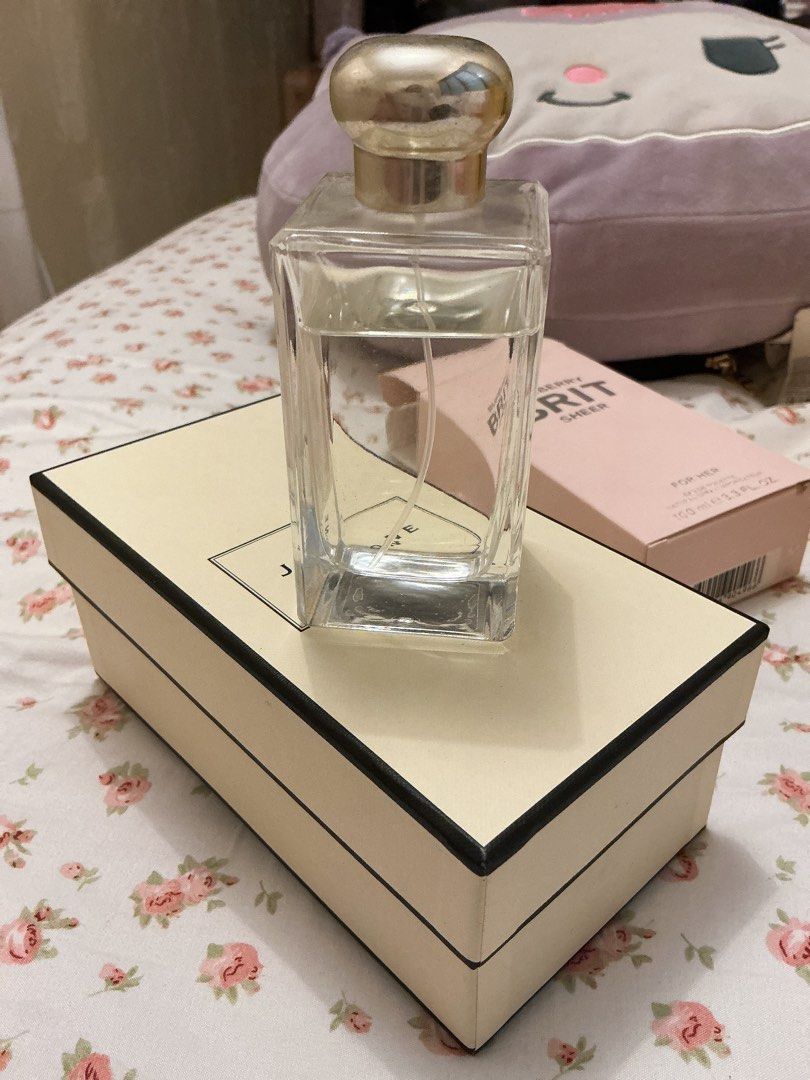 Jo malone 100ml (Category: Fragrance & Deodorants) located in Manila. Submitted by kachomii (Listing ID 1461312186, Image 2). Description: Lightly used.