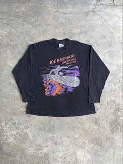 (Category: ) located in . Submitted by yungstreetwear (Listing ID 1461222716, Image 1). Description: .