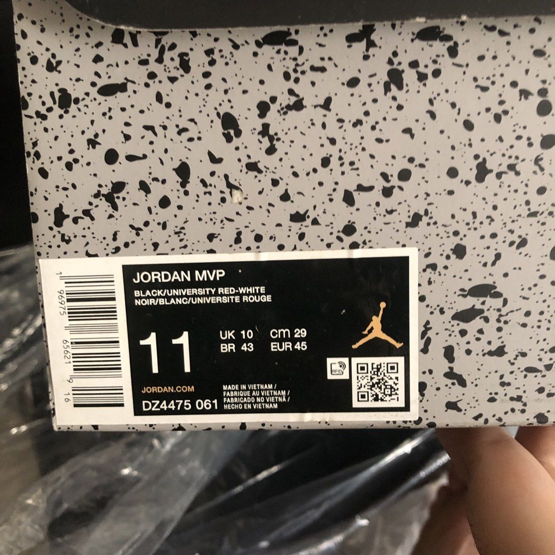Nike Jordan Air MVP (Category: Sneakers) located in Cainta. Submitted by dopethrifts.ph (Listing ID 1461122295, Image 3). Description: Used twice Yellowish gumsole due to stock sa box But all in good condition Bought for 9k in footlocker glorietta.