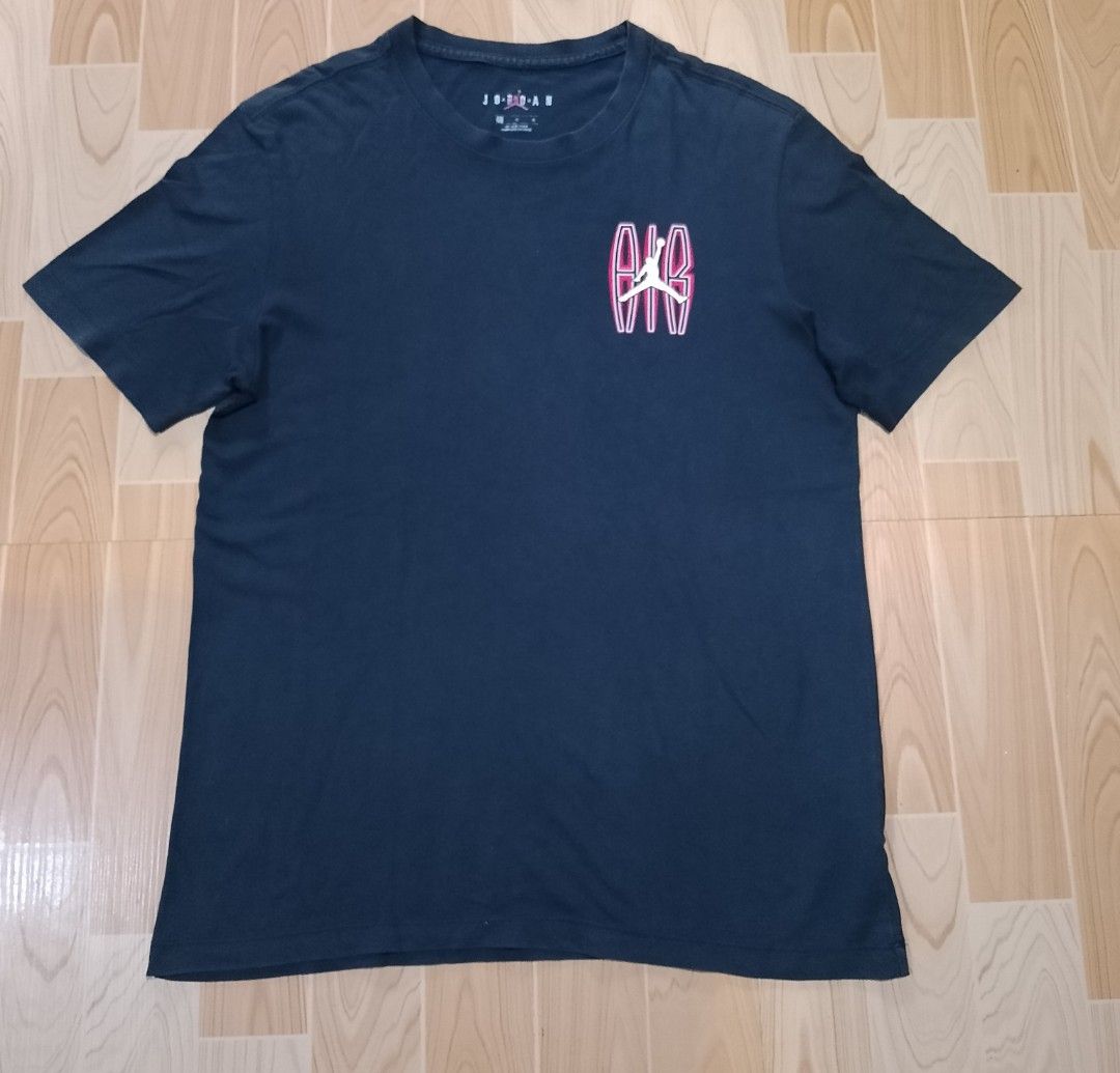 Jordan Air T-Shirt Black (Category: Tshirts & Polo Shirts ) located in San Jose del Monte. Submitted by azetor (Listing ID 1461131266, Image 2). Description: - Black Jordan T-Shirt - Air Jordan graphic on front - Vertical Jordan text graphic on back - 100% Cotton - Ideal for casual wear - size large on tags - measurements - chest 20 - length 27 - color rate 9.5/10 - great condition .