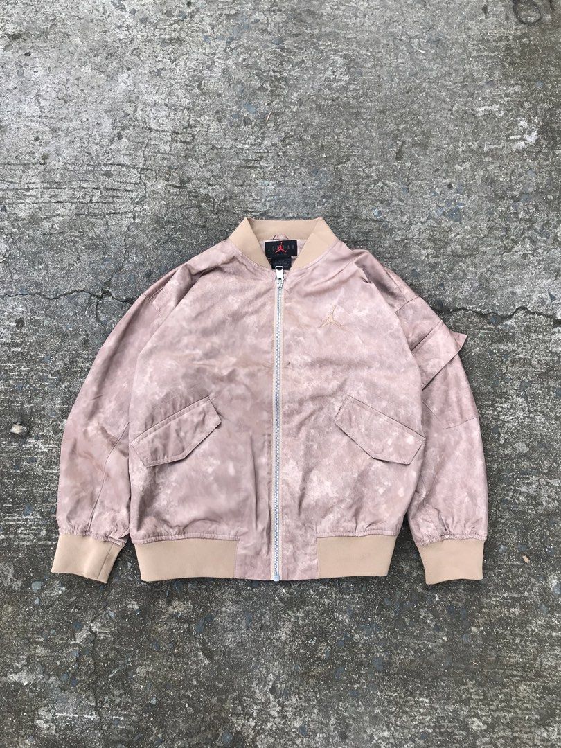 Jordan Flight Essential Bomber Jacket (Category: Coats, Jackets and Outerwear) located in Imus. Submitted by chararatzx. (Listing ID 1461200167, Image 1). Description: EXCELLENT LIKE NEW CONDITION NO ISSUE COLOR RATE 10/10 Size Small .