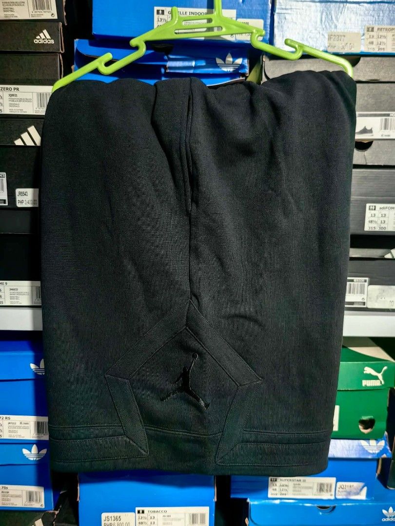 Jordan short (Category: Tshirts & Polo Shirts ) located in Pasig City. Submitted by titojek (Listing ID 1461176606, Image 2). Description: ⚠️ For sale only. 🔥 Brand new and legit item. 1,600 - XXL (W20 x H22) (3,195 SRP) ❗ Fixed price (50% off from SRP) 🛵 Lalamove or Grab ✈️ J&T and JRS (no rush shipping) 💳 Payment • Gcash or Security Bank ❌ Wala na akong meet up. ❌ Walang COD/COP. ❌ Walang Sh0pee checkout. 📍Pinagbuhatan, Pasig City 💡Actual 