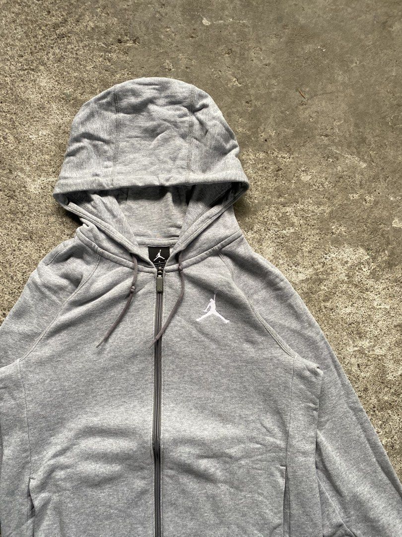 Jordan Zip up Hoodie (Category: Hoodies) located in Rizal. Submitted by various.stuff (Listing ID 1461252912, Image 2). Description: Item: Jordan Zip up Hoodie (G) Dimes: 19.5 x 25.5 Condition: Excellent Color rate: 9.4/10 Issue: none.