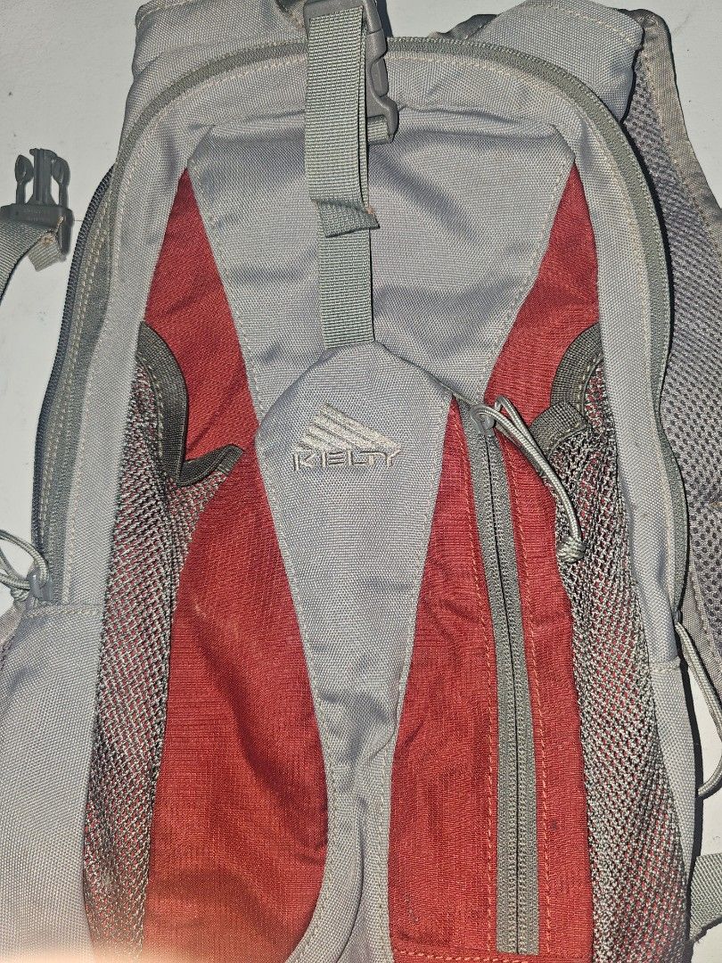 Kelty Backpack Grey Red Hiking Daypack (Category: Backpacks) located in Marikina City. Submitted by lalala60325 (Listing ID 1461291227, Image 2). Description: Kelty Big Basin 9L Hydration Day Pack Still in Good Condition Can send Vid for bag cond No return/No refund.