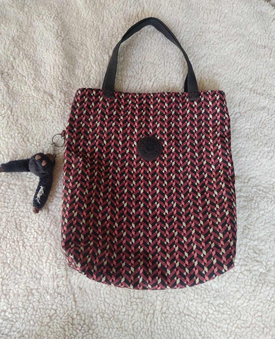 Kipling Tote Bag (Category: Tote Bags) located in Digos. Submitted by thrifted-sheila04 (Listing ID 1461128339, Image 1). Description: .