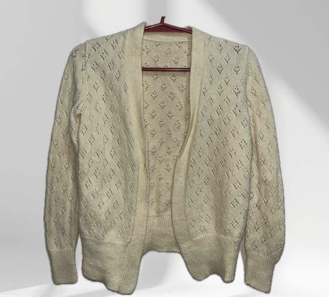 Knitted Stretchy (Category: Coats, Jackets and Outerwear) located in Manila. Submitted by silasmomma42.0 (Listing ID 1461255869, Image 1). Description: .