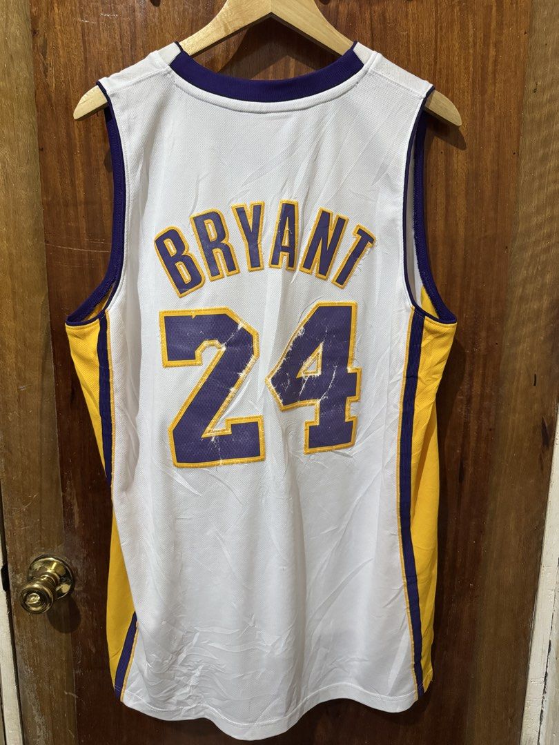 Kobe lakers jersey (Category: Tshirts & Polo Shirts ) located in Manila. Submitted by forbidden.thrift (Listing ID 1461136815, Image 3). Description: NBA adidas Kobe lakers 24 jersey dimes 23x30 medium good condi .