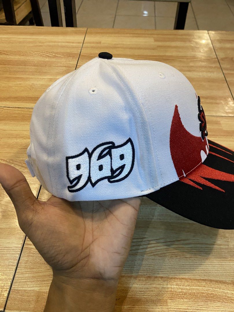 LA Syndicate Hat rare limited edition (Category: Caps & Hats) located in Manila. Submitted by ownywest833 (Listing ID 1461149487, Image 3). Description: brandnew rare limited edition.