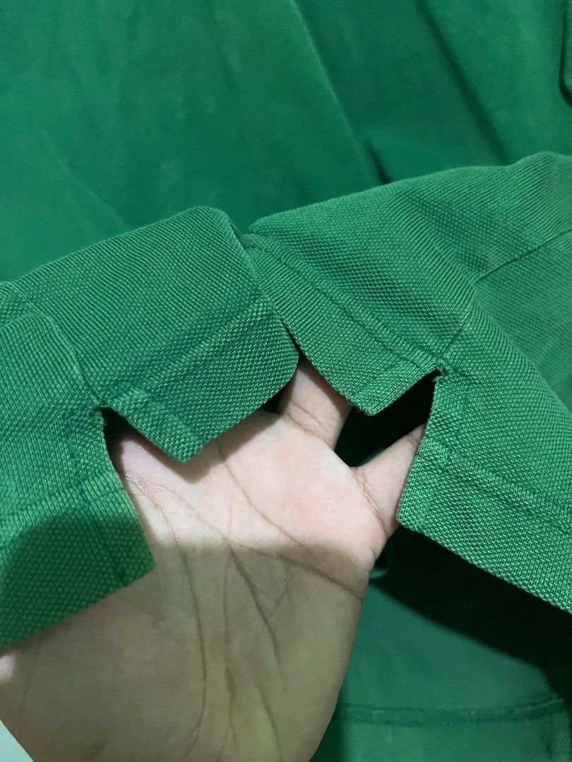 Lacoste Green Polo Shirt (Category: Tshirts & Polo Shirts ) located in Surigao. Submitted by nico_nicc (Listing ID 1461297319, Image 3). Description: 📐Dimes: 18.5x26 ❗Issue: Pinhole, Slits, CR:8/10 📌Color may vary due to lighting 📌 Item is thrifted, manage your expectations. 📍MOP: GCASH (PAYMENT FIRST) 🚛COURIER: J&T ❗STRICTLY NO REFUND 1️⃣ NEGOTIABLE 💸PRICE: 250+sf.