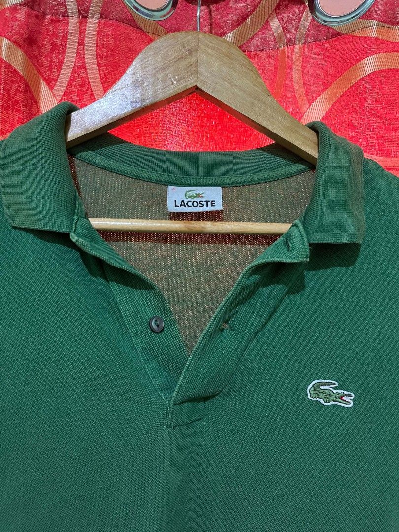 Lacoste Green Polo Shirt (Category: Tshirts & Polo Shirts ) located in Surigao. Submitted by nico_nicc (Listing ID 1461297319, Image 1). Description: 📐Dimes: 18.5x26 ❗Issue: Pinhole, Slits, CR:8/10 📌Color may vary due to lighting 📌 Item is thrifted, manage your expectations. 📍MOP: GCASH (PAYMENT FIRST) 🚛COURIER: J&T ❗STRICTLY NO REFUND 1️⃣ NEGOTIABLE 💸PRICE: 250+sf.