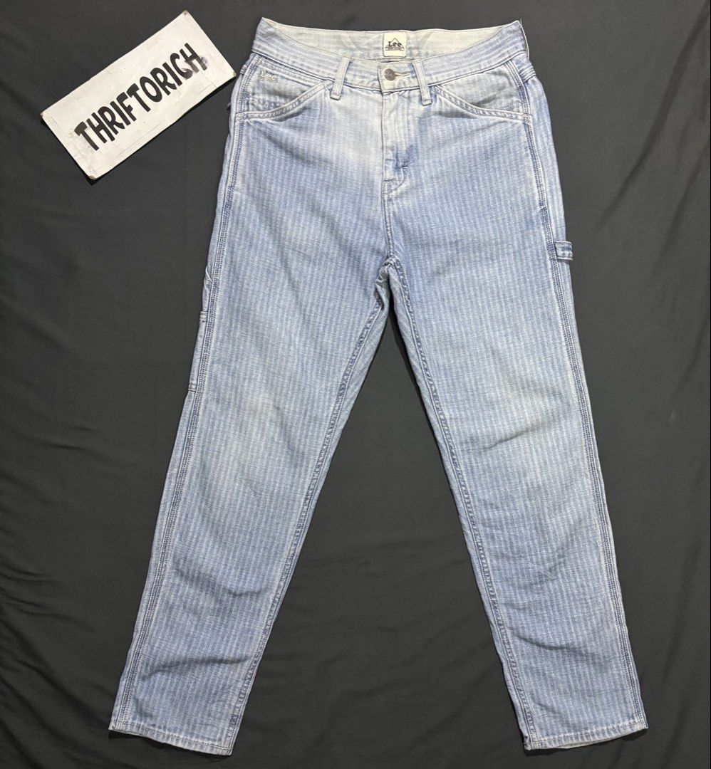 LEE CARPENTER PANTS (Category: Jeans) located in Taytay. Submitted by dwinsapparel (Listing ID 1461234403, Image 2). Description: LEE CARPENTER PANTS W-30-31 L-39.5 LEGHOLE -12 HEM -7 EXCELLENT CONDITION NEED WASH COMPLETE TAGS.