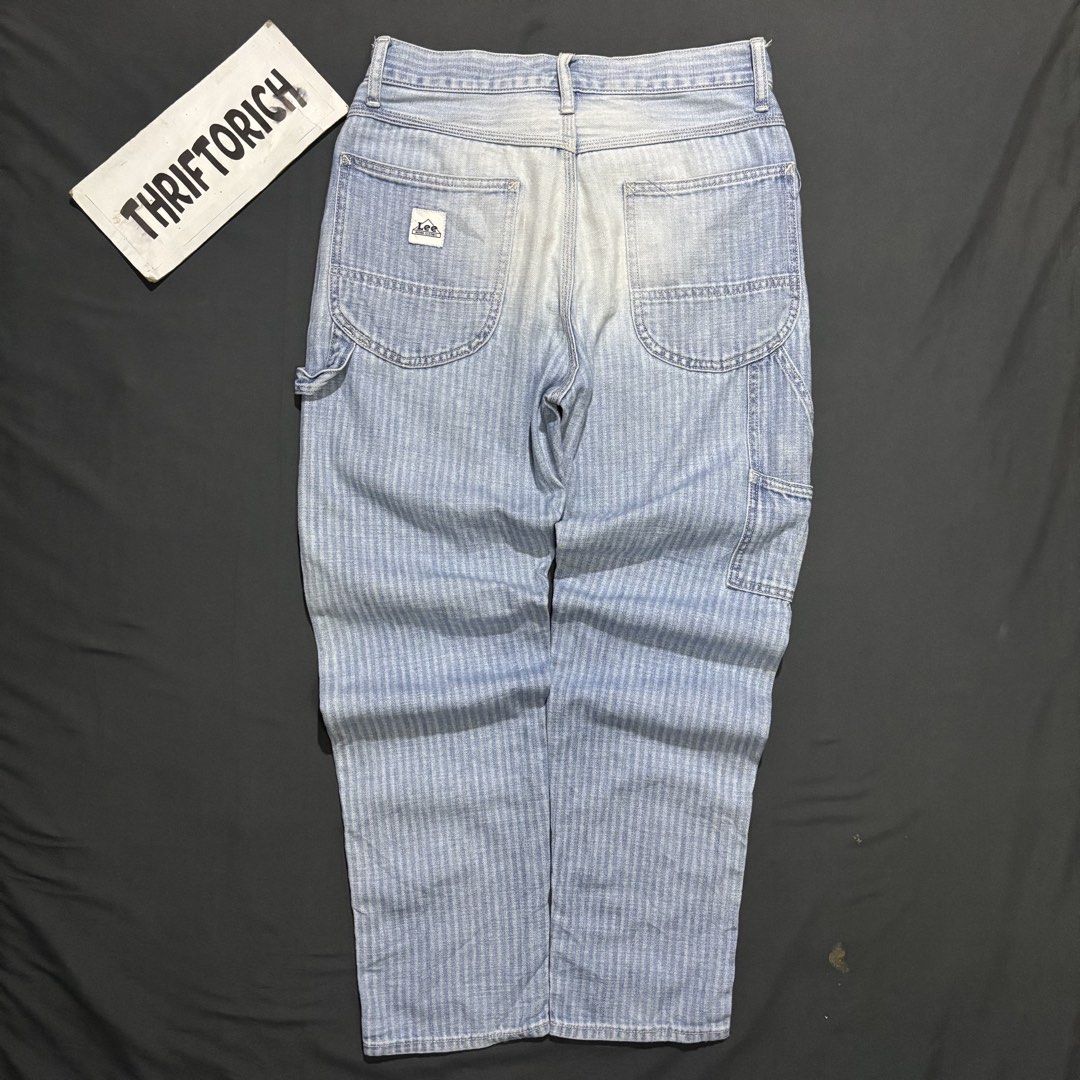 LEE CARPENTER PANTS (Category: Jeans) located in Taytay. Submitted by dwinsapparel (Listing ID 1461234403, Image 1). Description: LEE CARPENTER PANTS W-30-31 L-39.5 LEGHOLE -12 HEM -7 EXCELLENT CONDITION NEED WASH COMPLETE TAGS.