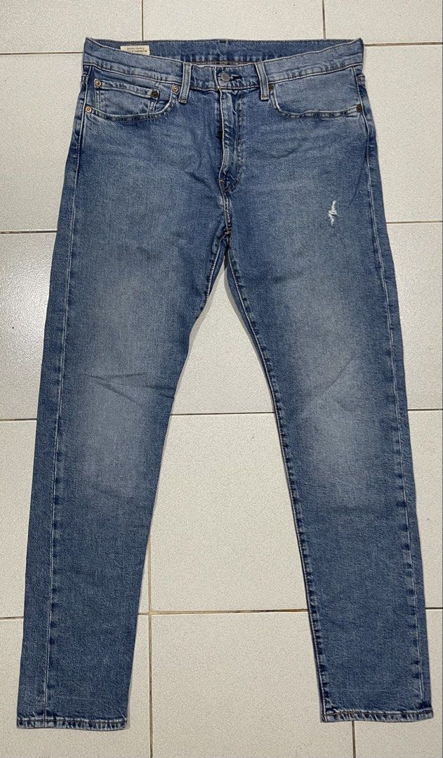 Levis 512 Premium Jeans (Category: Jeans) located in Mandaue City. Submitted by MJ_80 (Listing ID 1461165433, Image 2). Description: Mens Levis 512 Premium Jeans Stretch Size 34 on tag Fits 34 - 37 Waist No Alteration See photos for measurements Color rate & Condition: 9.9/10 Price: 1,850 .