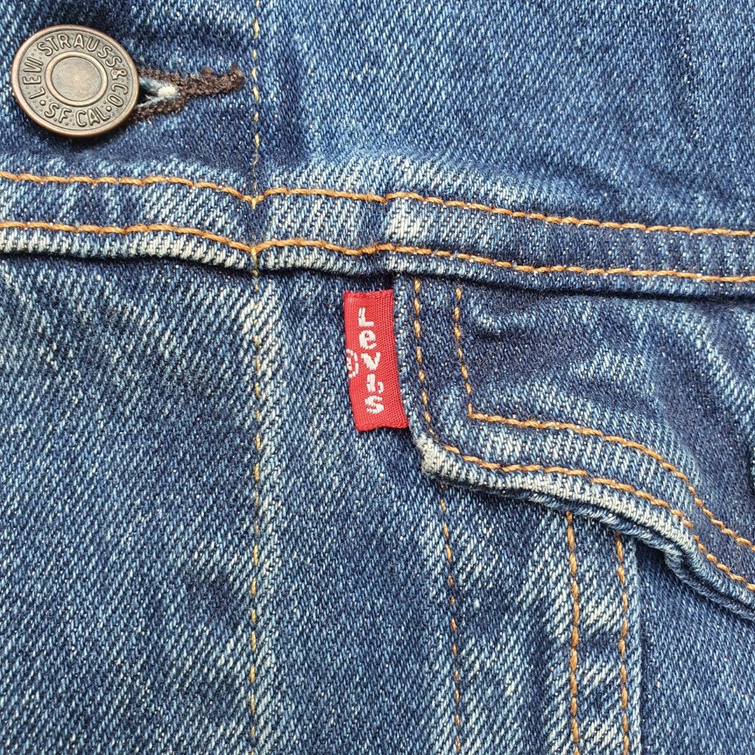 Levi's Denim Jacket - Size M (Category: Coats, Jackets and Outerwear) located in Manila. Submitted by kervyblumi00016 (Listing ID 1461188500, Image 3). Description: - Classic Levi's type 3 blue denim jacket - Standard trucker style - Button closure - Two chest pockets - Made in Mexico - Size: Medium (M) - Ideal for layering or standalone wear - Versatile wardrobe staple.