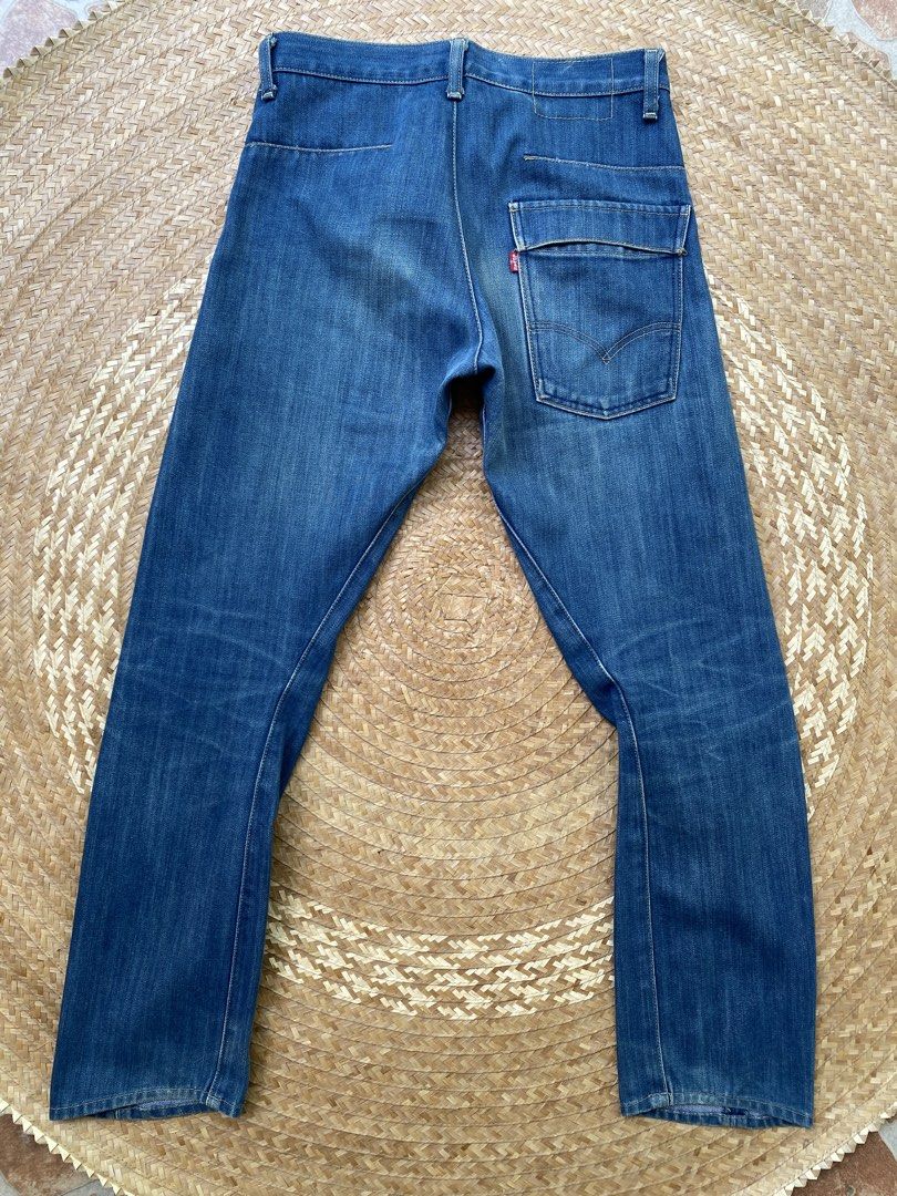 Levi’s Engineered Jeans (Category: Jeans) located in Legazpi City. Submitted by inviteonly (Listing ID 1461186954, Image 2). Description: — right-hand twill denim — **I got this new and stiff in 2015. Wore and broke in for 7months before being comfortable to wear. Fades are mine. Selling because it’s now too small for me. — 100% cotton, compared to other engineered jeans with cotton/lyocell or cotton/polyurethane blends, i prefer the feel and wei