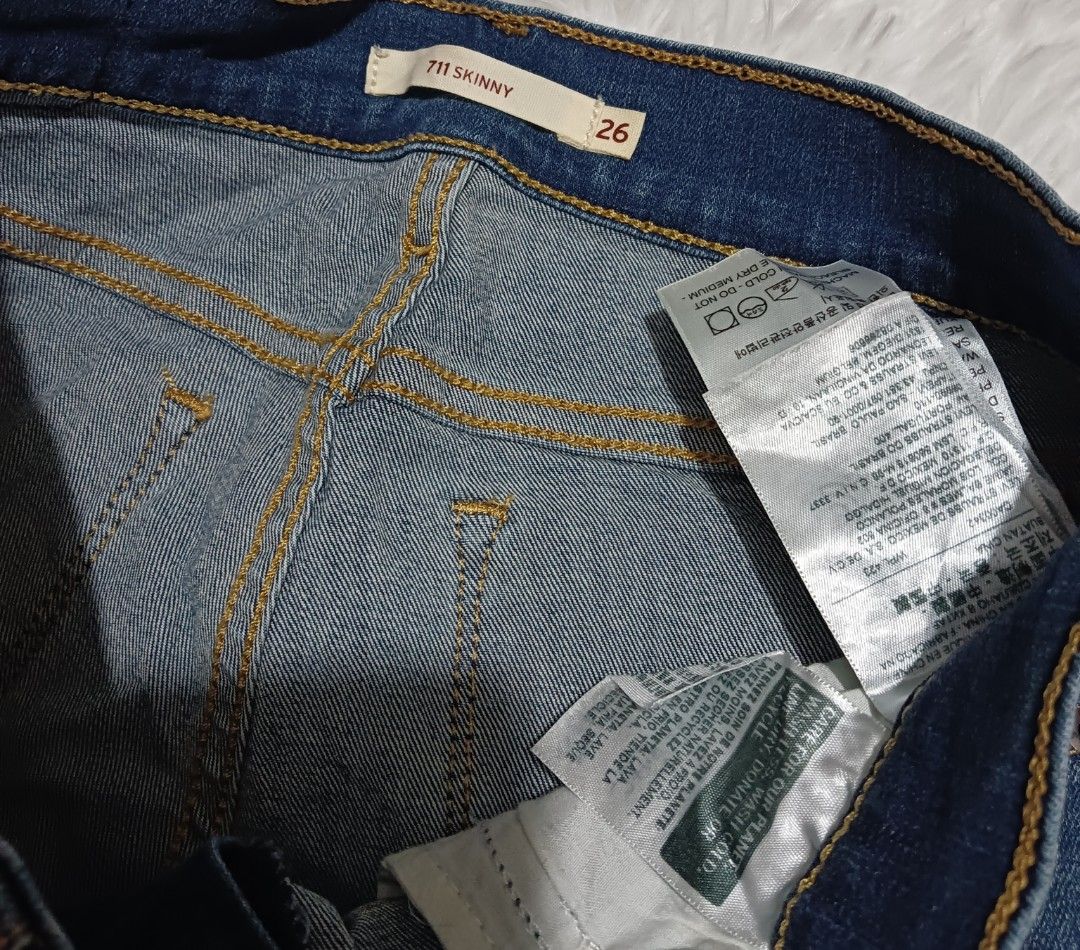 Levi's jeans (Category: Jeans) located in Ozamiz City. Submitted by lovethriftshop18 (Listing ID 1461253360, Image 3). Description: Size 27-28 length 37 stretchable no issue.