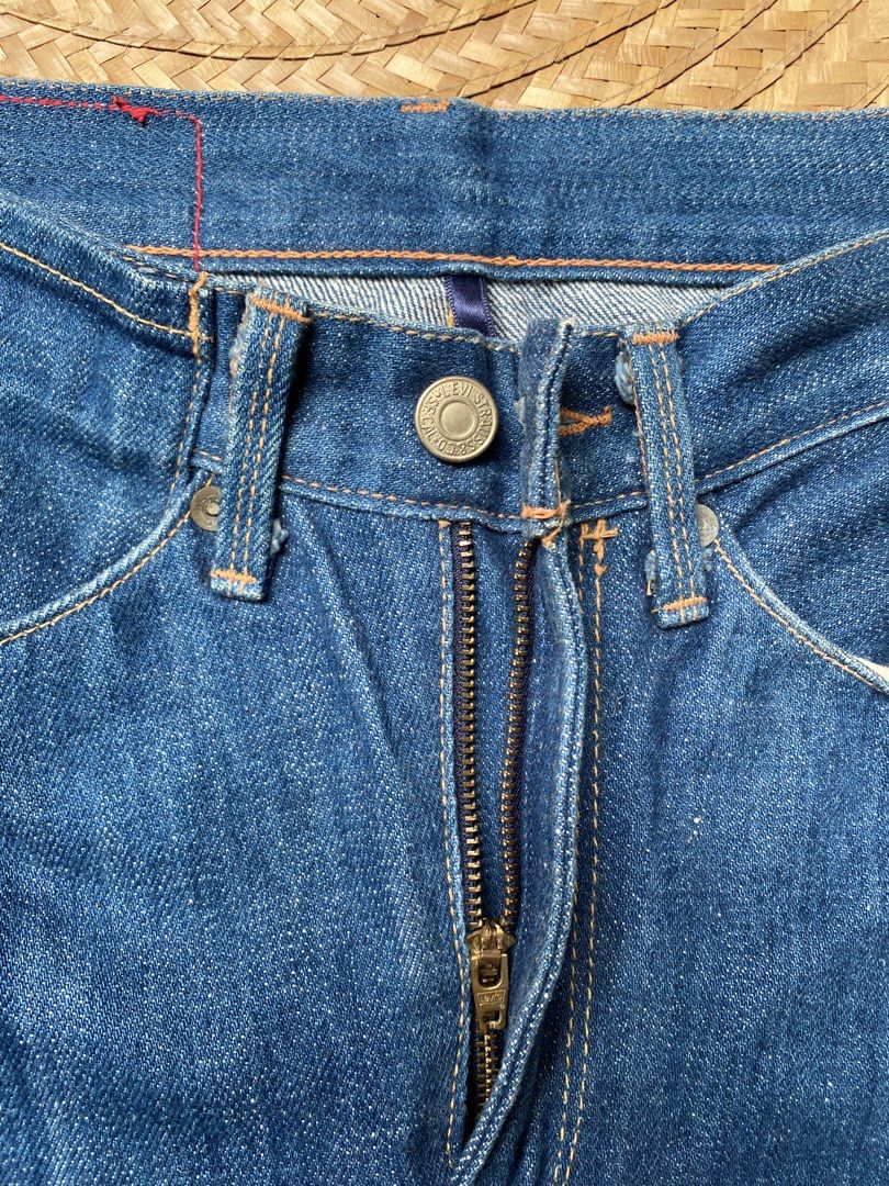 Levi’s RED Jeans (Category: Jeans) located in Legazpi City. Submitted by inviteonly (Listing ID 1461143014, Image 3). Description: — Levi’s RED (Levi’s Red is a high-end, avant-garde experimental line known for irregular seams, unique worker-inspired silhouettes, and premium detailing, whereas regular Levi’s focus on classic, mass-market everyday denim.) — right-hand twill denim using vintage denim looms — green-line selvedge, 100% cotton denim —