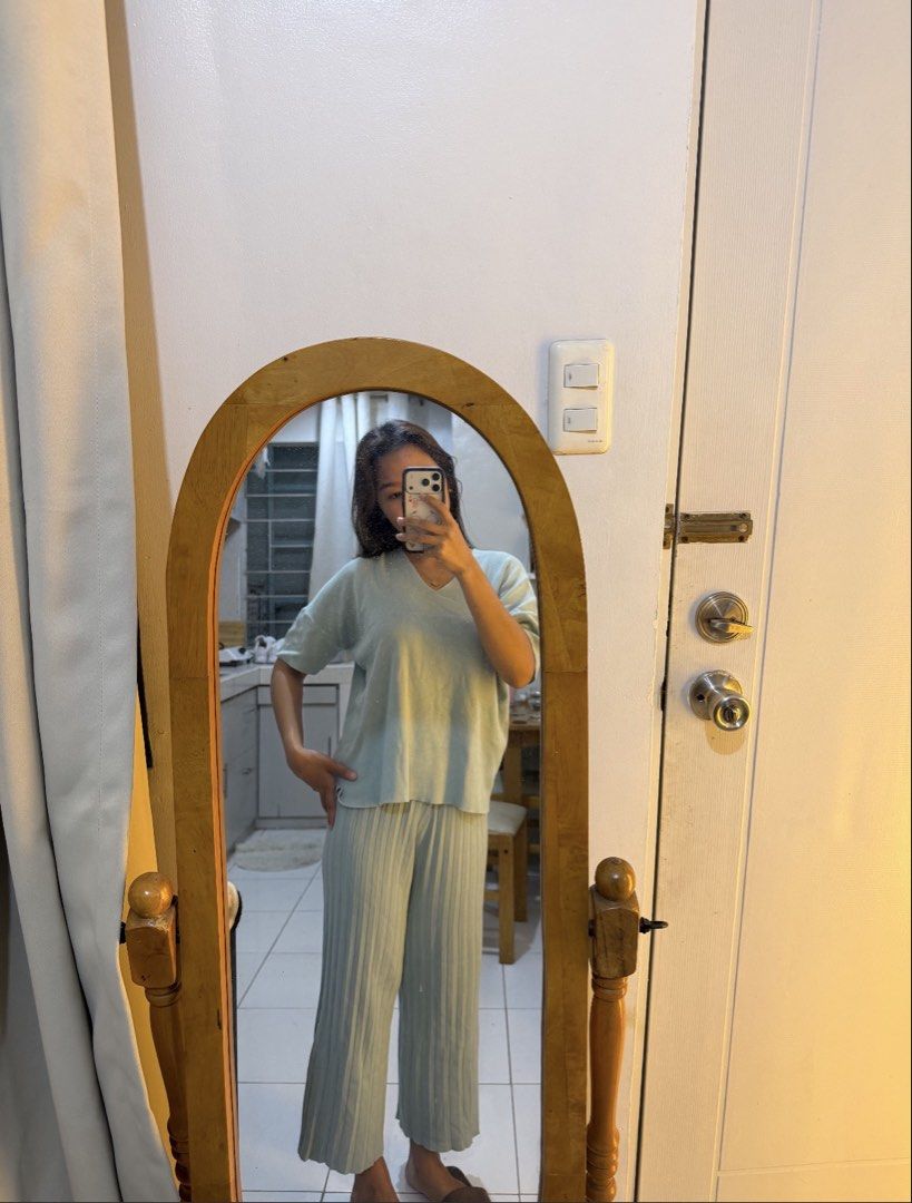 Light Blue Pleated Knit Set (Category: Undergarments & Loungewear) located in Mandaluyong City. Submitted by chocofudge__ (Listing ID 1461153538, Image 2). Description: - Comfy light blue knit set - Short-sleeve V-neck top - Wide-leg pants with unique pleated texture - Ideal for home lounging - Made from soft and breathable material.
