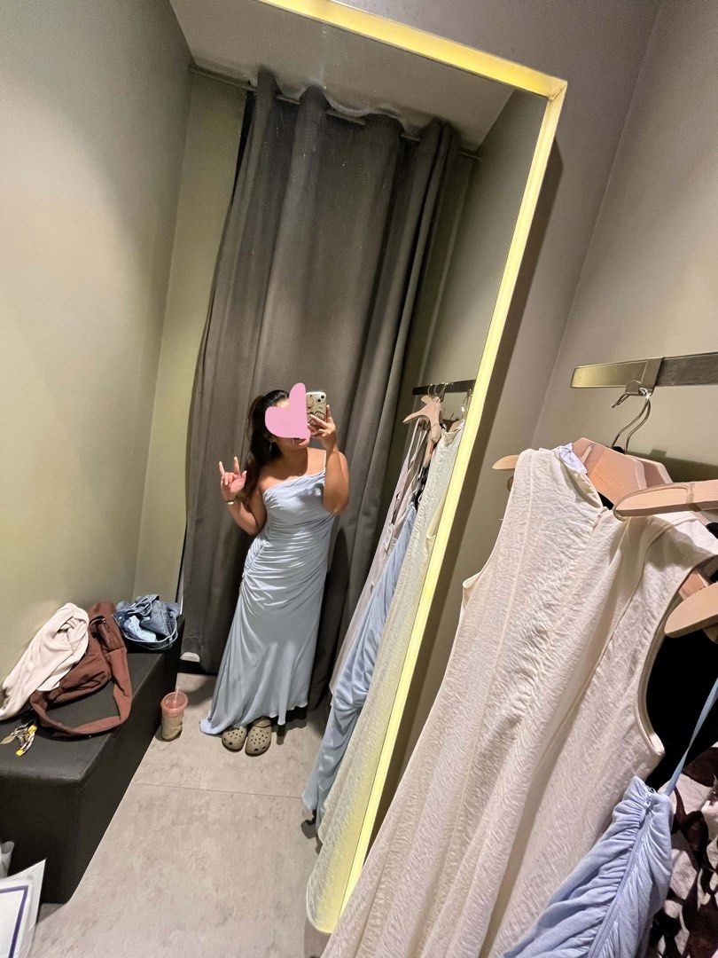 Mango Light Blue Strapless Ruched Maxi Dress (Category: Dresses) located in Manila. Submitted by shimiiiiiii (Listing ID 1461322742, Image 3). Description: Used once only on my graduation day, bought for 4k something Very nice for beach dress or even casual formal events like weddings nego.