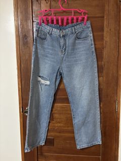 (Category: ) located in . Submitted by decluttercloset_niks (Listing ID 1461230870, Image 1). Description: .