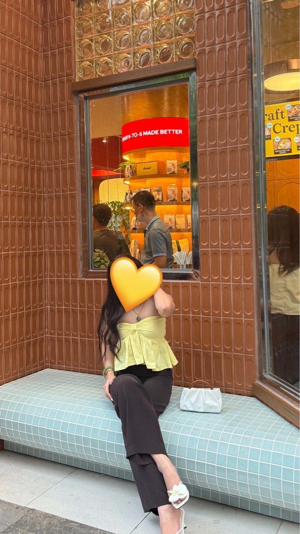 Light Yellow Peplum Tube Top (Category: Sleeveless) located in Magalang. Submitted by mvenetri (Listing ID 1461268491, Image 1). Description: - Light Yellow Peplum Tube Top - Size S, fits XS-S girlies .