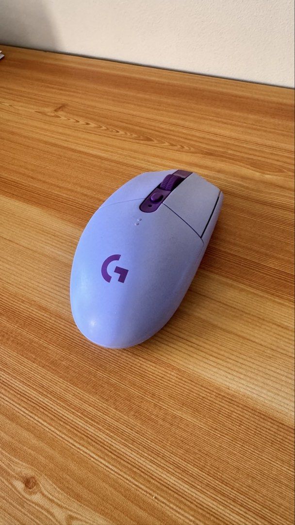Logitech G 304 (Category: Mouse & Mousepads) located in Taguig. Submitted by kkatnic18 (Listing ID 1461321664, Image 1). Description: Logitech G304 Wireless Mouse - Barely used, no issue - can ship via lalamove , grab .