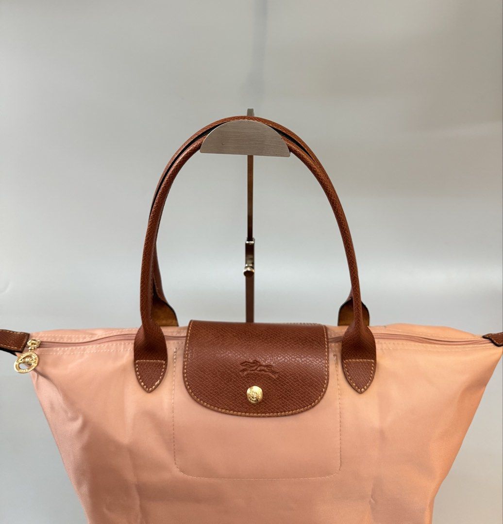Longchamp Le Pliage (Category: Tote Bags) located in Cebu City. Submitted by ricahsukaybags_2017 (Listing ID 1461224499, Image 2). Description: Ganda ng kulay mga sis. Large size no flaws.